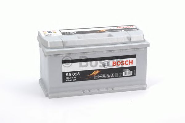 Acumulator auto Bosch borna (+) dreapta 100Ah 